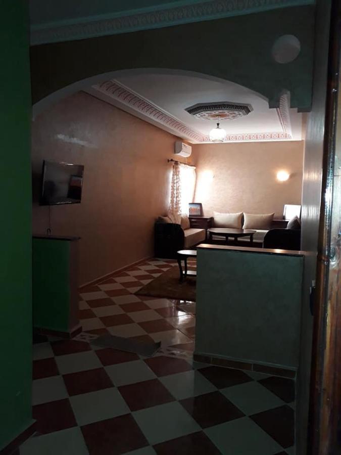 Residence Dikre 瓦尔扎扎特 外观 照片